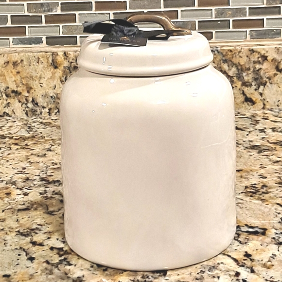 🧜‍♀️Disney "Under The Sea" Beautiful Princess Ariel Canister With Gold Tone Lid - Picture 2 of 5